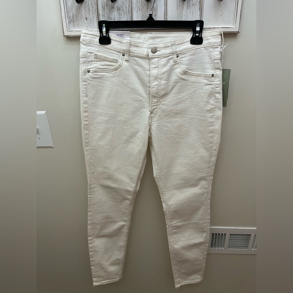 H & M Women’s White Denim Jegging Jeans, Size 12, NWT